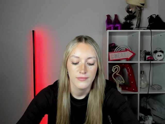 EvelynBlond