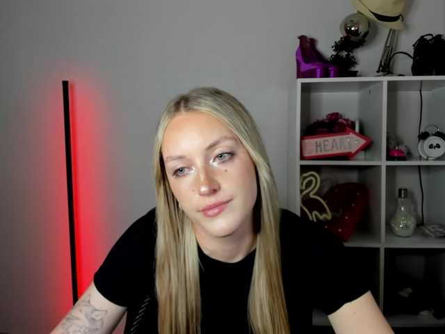 EvelynBlond