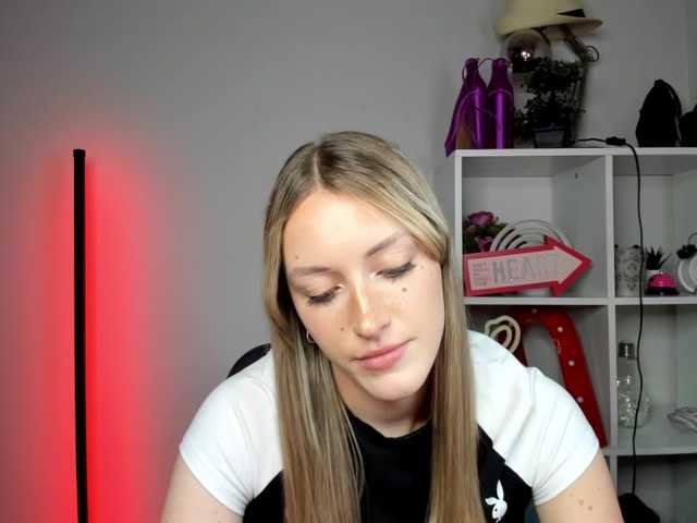 EvelynBlond