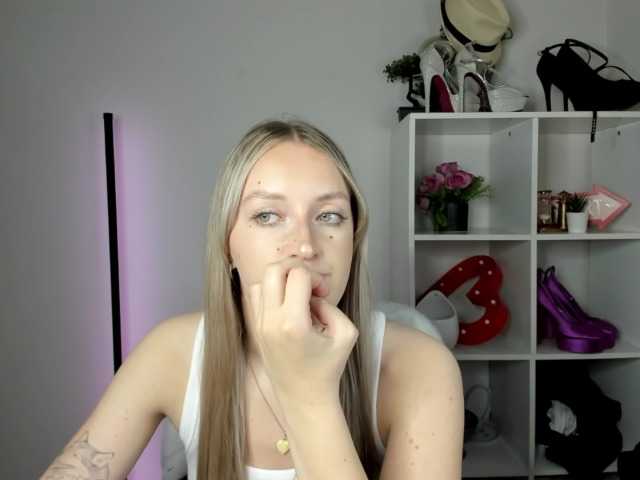 EvelynBlond