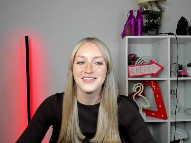 EvelynBlond