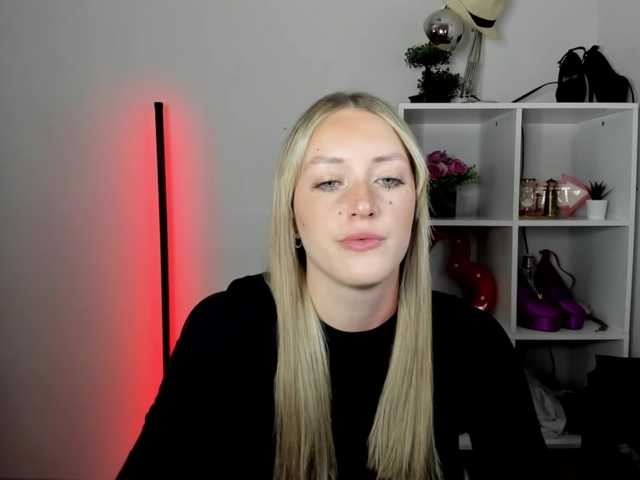 EvelynBlond