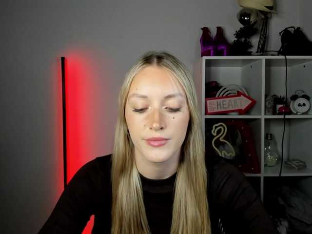 EvelynBlond