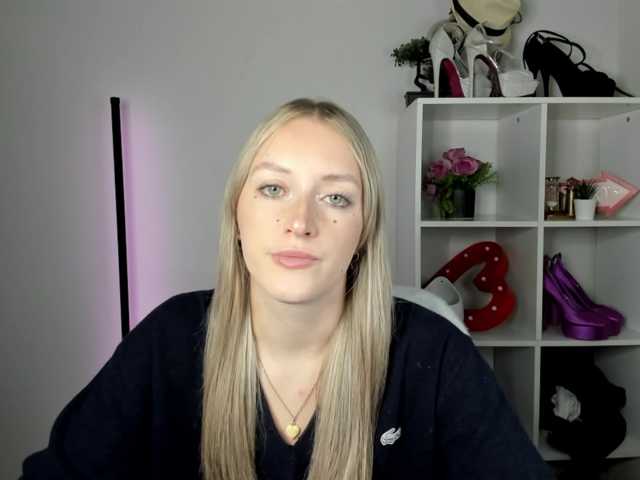 EvelynBlond