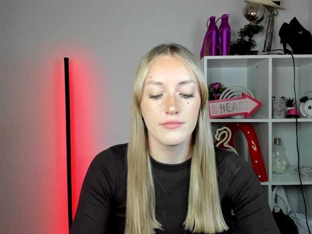 EvelynBlond