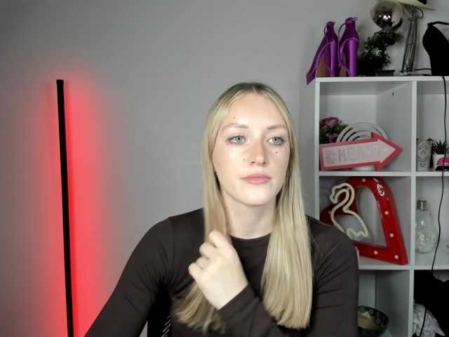 EvelynBlond