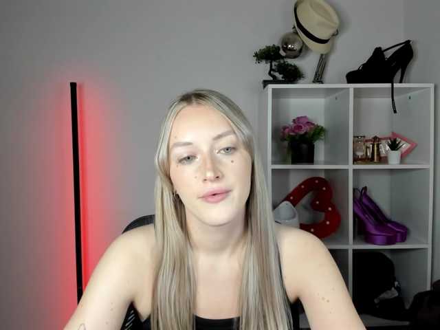EvelynBlond