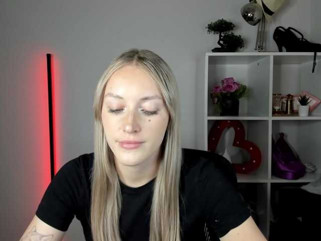 EvelynBlond