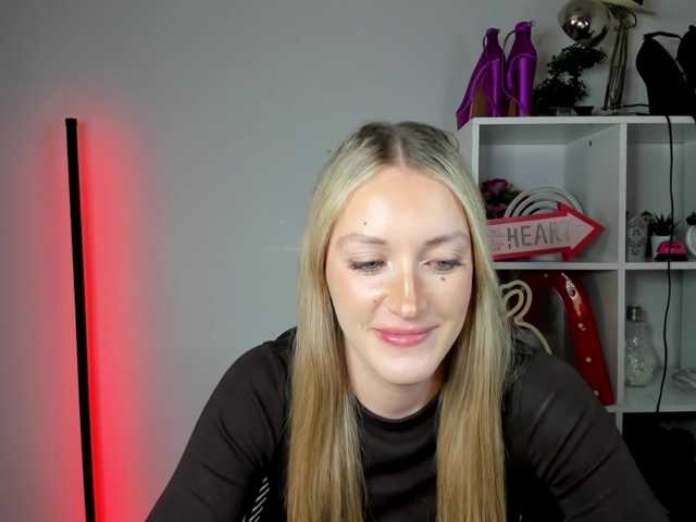 EvelynBlond