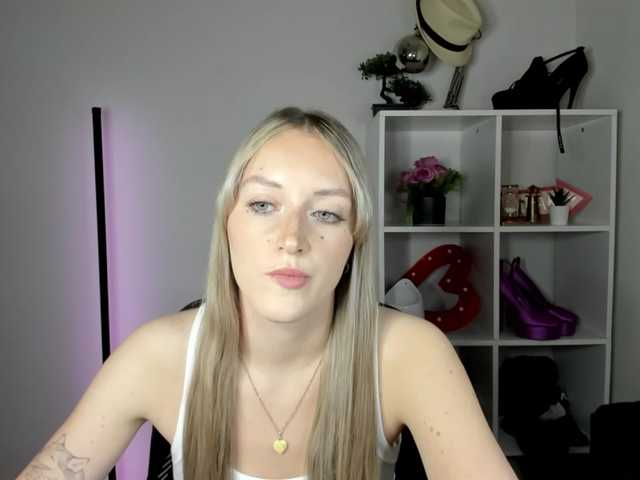 EvelynBlond