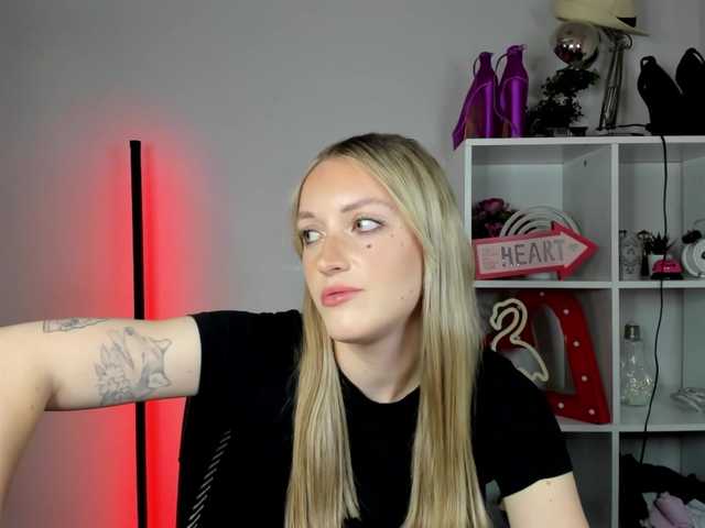 EvelynBlond