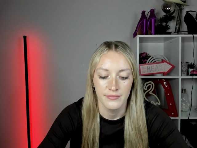 EvelynBlond
