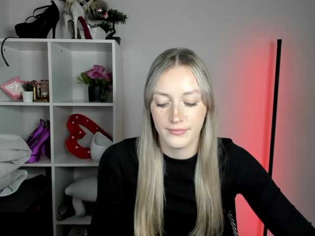 EvelynBlond