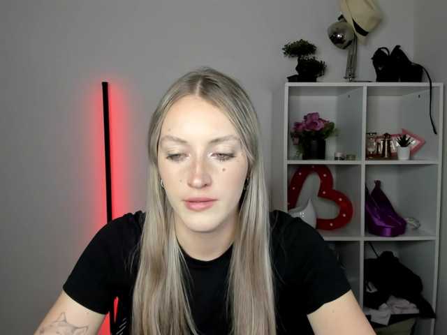 EvelynBlond