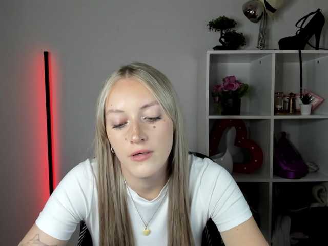 EvelynBlond