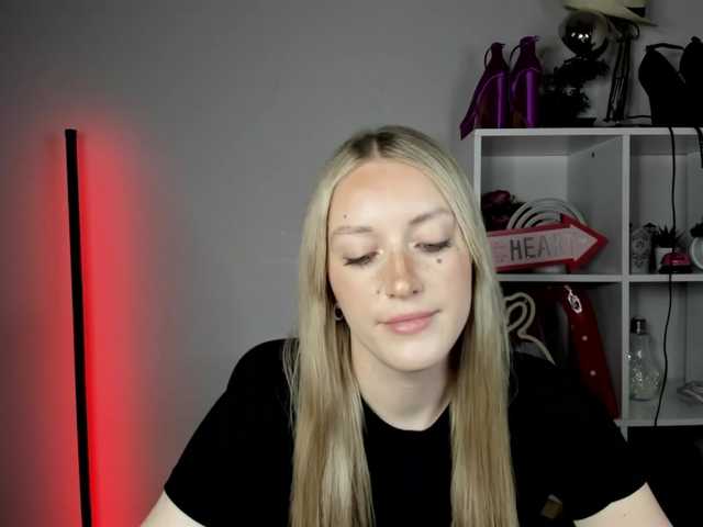 EvelynBlond