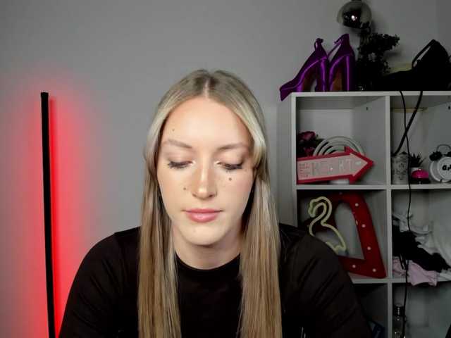 EvelynBlond