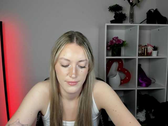 EvelynBlond