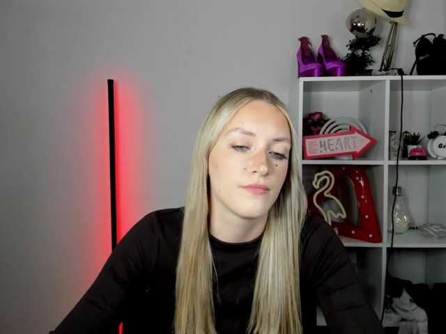 EvelynBlond