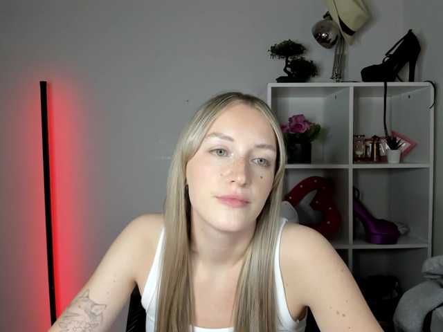 EvelynBlond