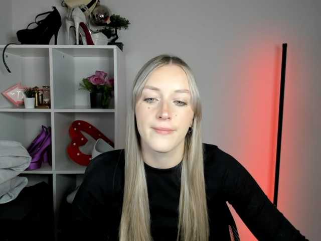 EvelynBlond