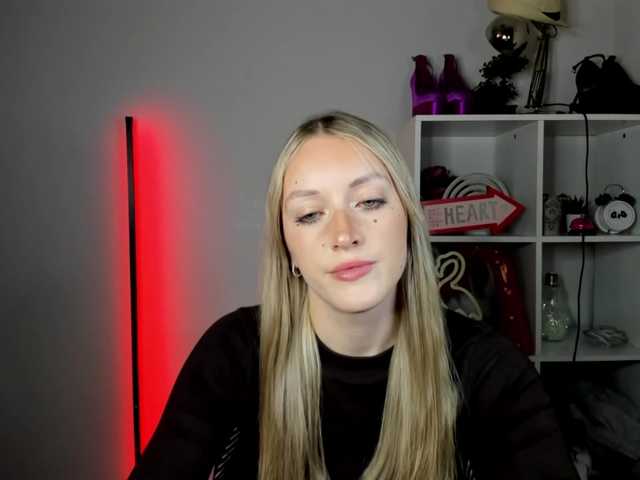 EvelynBlond