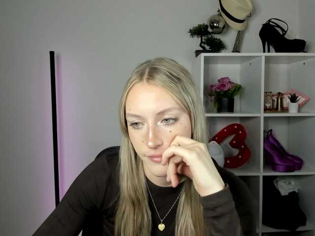 EvelynBlond