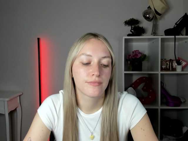 EvelynBlond