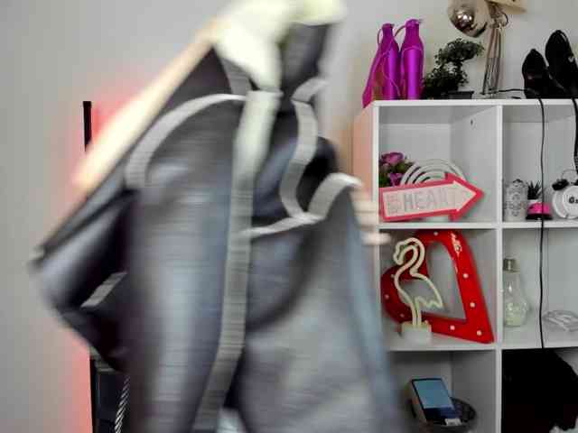 EvelynBlond26