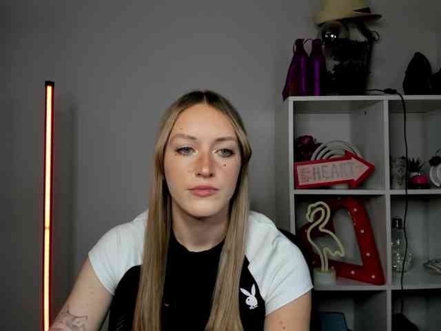 EvelynBlond