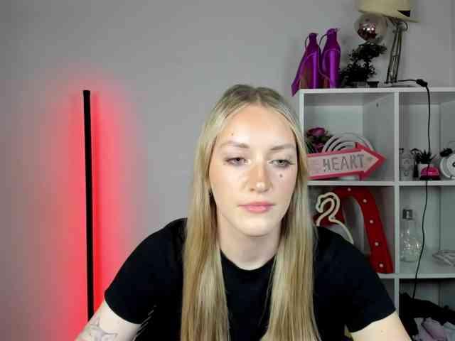 EvelynBlond