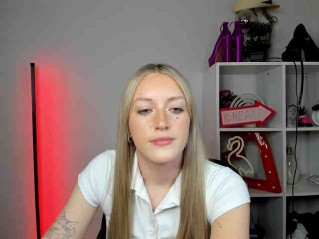 EvelynBlond EvelynBlond