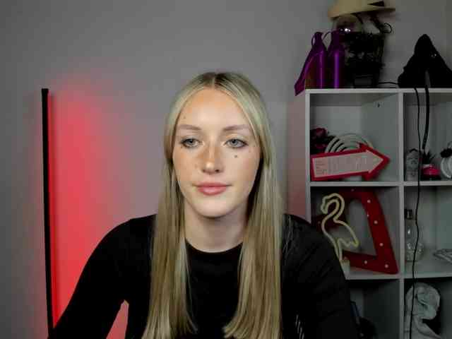EvelynBlond
