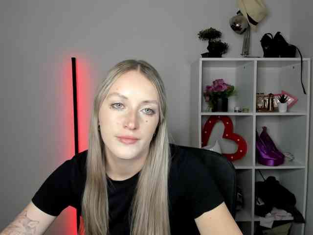 EvelynBlond