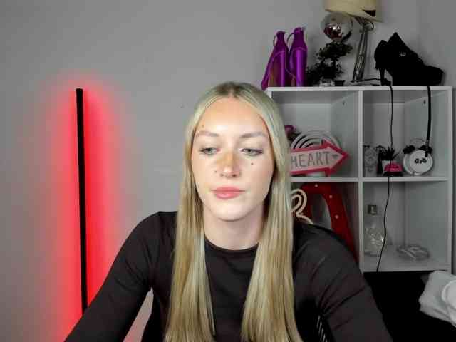 EvelynBlond EvelynBlond