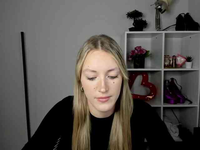 EvelynBlond