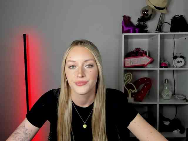 EvelynBlond