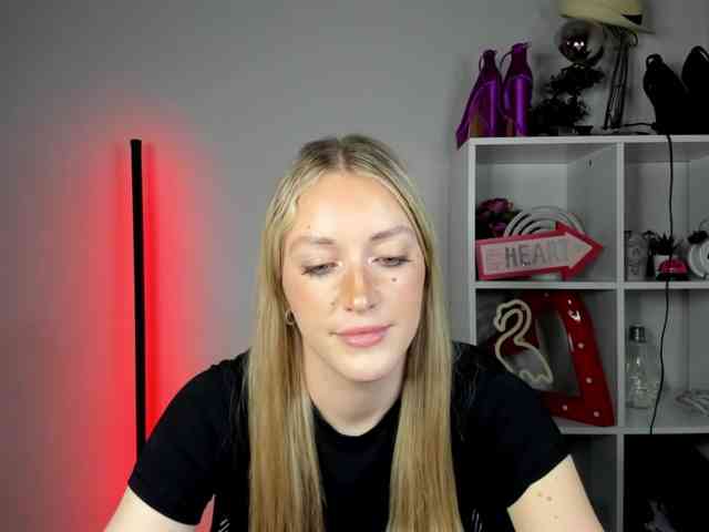 EvelynBlond