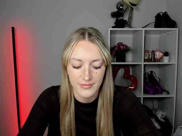EvelynBlond EvelynBlond