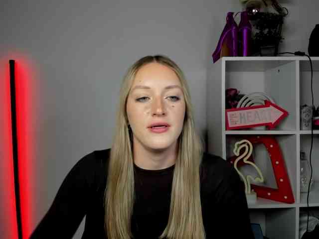 EvelynBlond