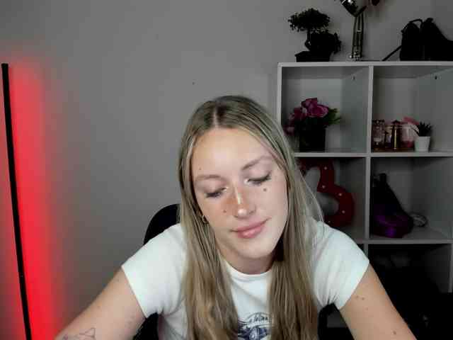 EvelynBlond