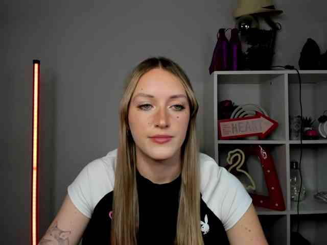 EvelynBlond