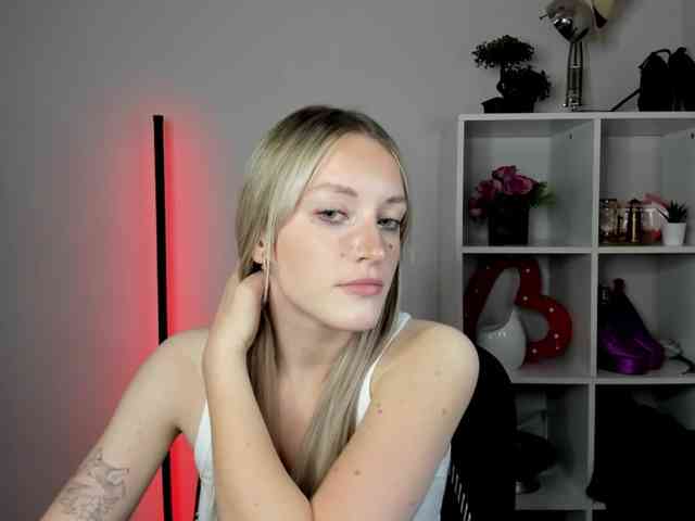 EvelynBlond