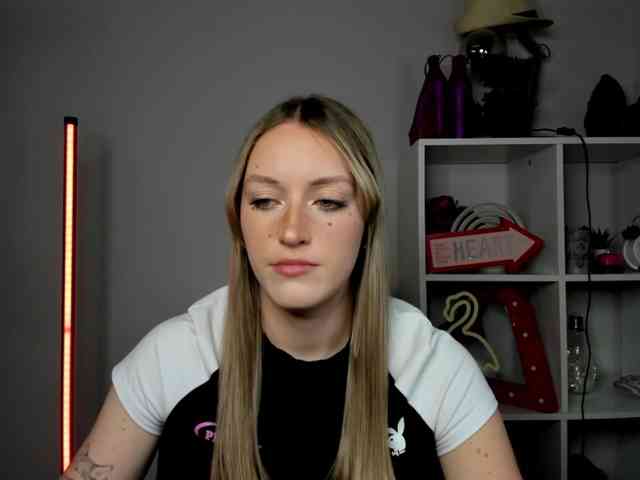 EvelynBlond