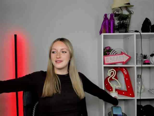 EvelynBlond