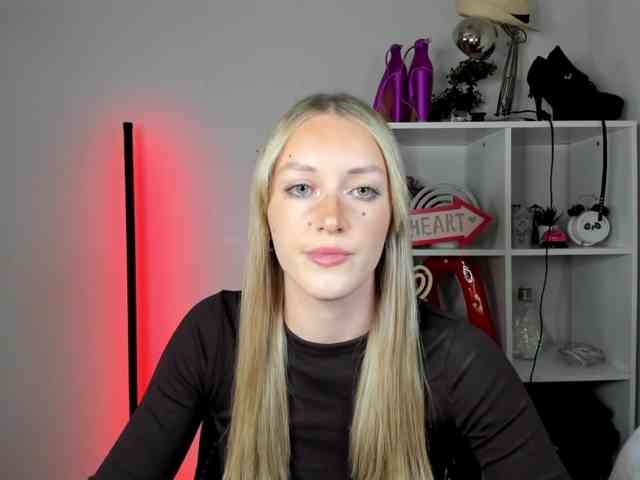 EvelynBlond EvelynBlond