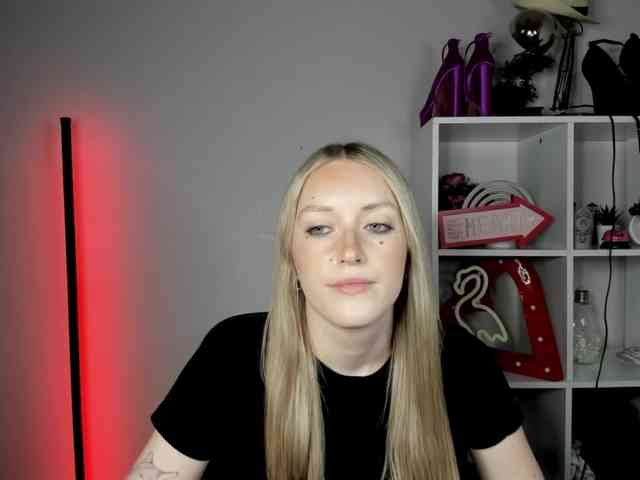 EvelynBlond