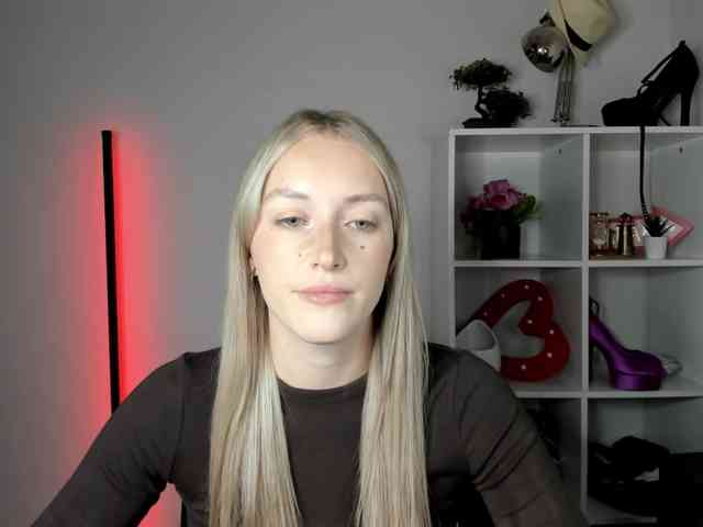 EvelynBlond EvelynBlond