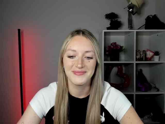 EvelynBlond