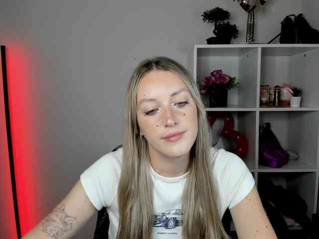 EvelynBlond - Girl 